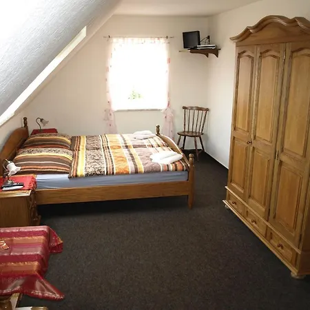 Landgasthof & Zum Neuen Krug *